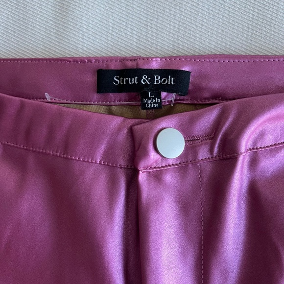 METALLIC FAUX LEATHER STRAIGHT PANT - Picture 3 of 4